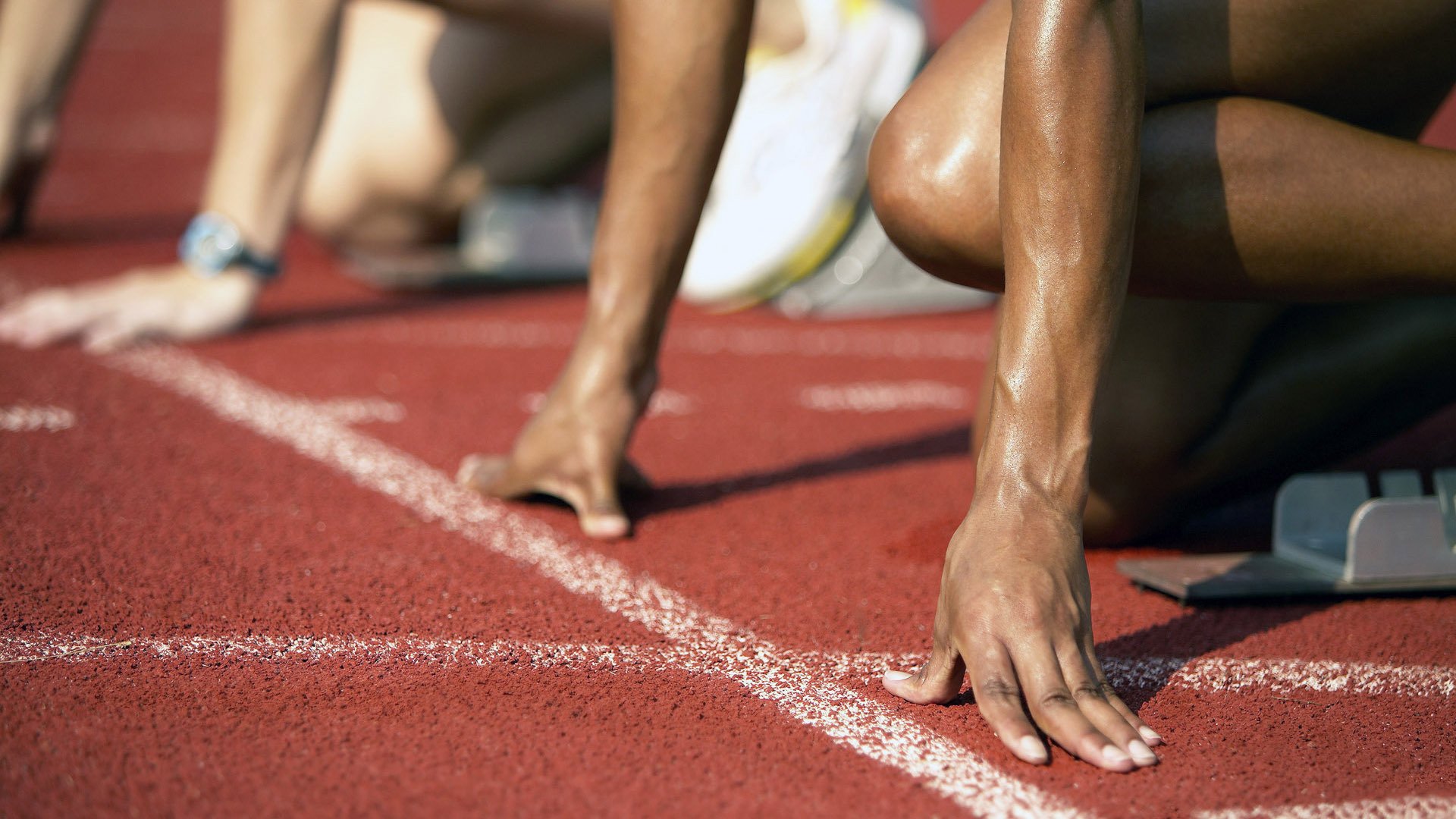 开云体育直播-年度焦点之战之夜，贝恩关键时刻站出来