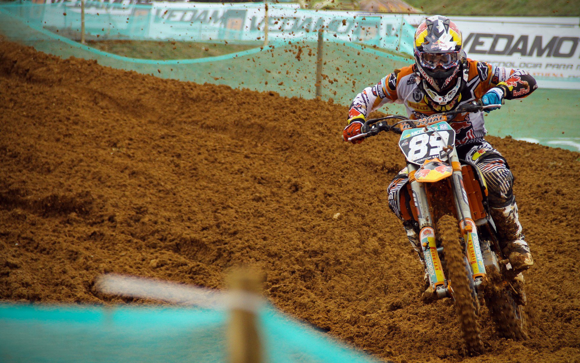 步行者轻取浙江队，麦科勒姆状态火热点燃全场